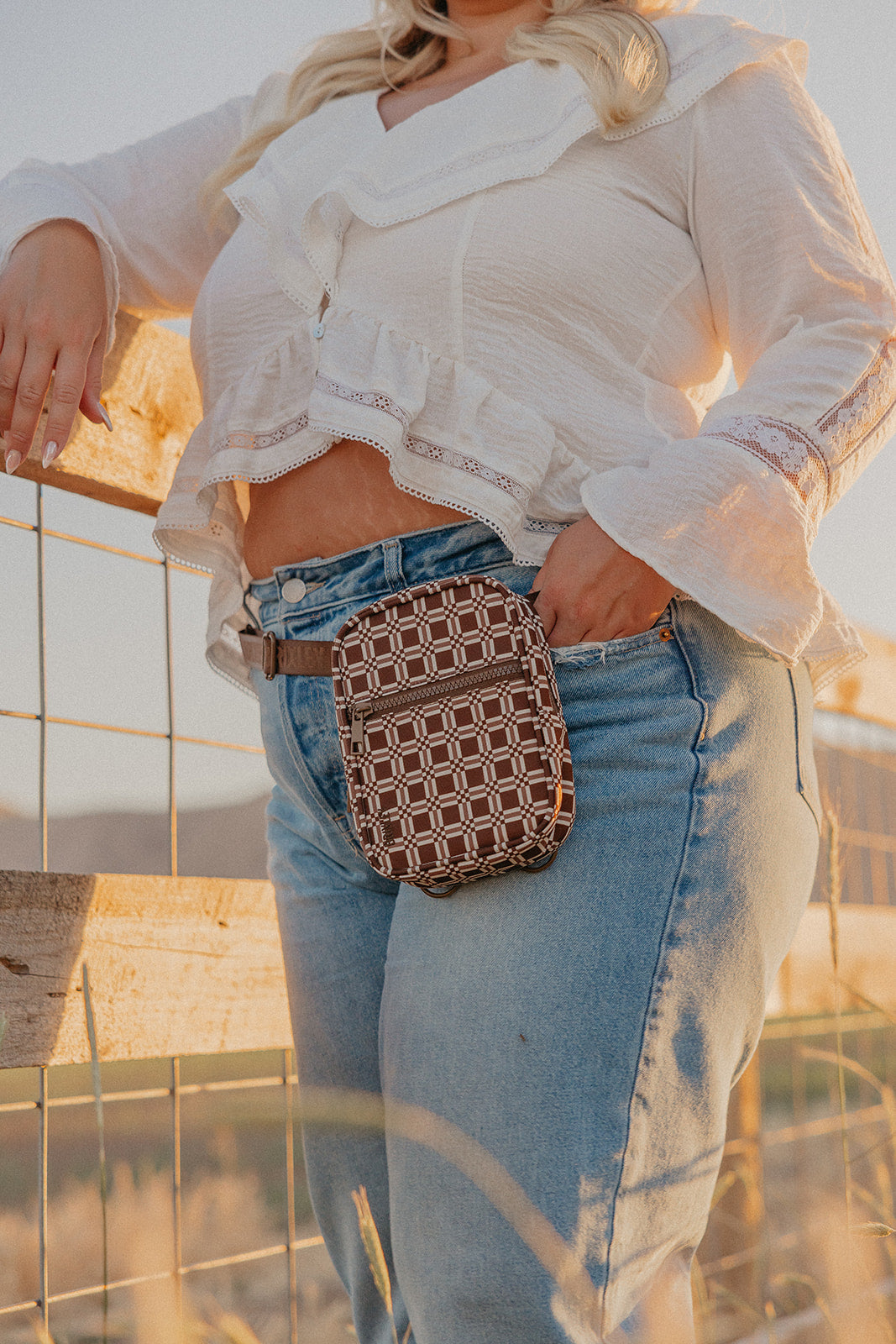 Mesa Crossbody Sling – Brixley Bags