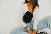 Load image into Gallery viewer, Sherpa - Pepper crossbody sling
